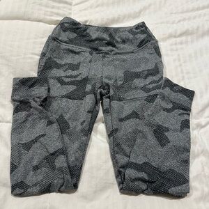 Mondetta performance and luxury Camouflage Leggings
